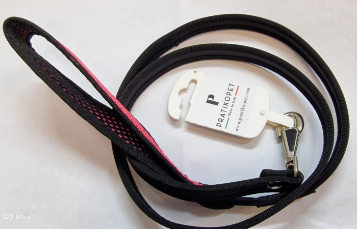 GUINZAGLIO FETTUCCIA SOFT REALIZZATO CON MANOPOLA IN RETE ROSA Cani